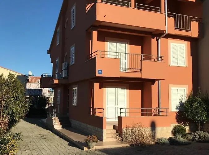 In With Balcony, Air Conditioning, Wifi Sukošan