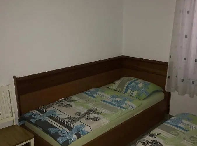 Apartmán In With Balcony, Air Conditioning, Wifi *