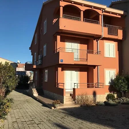In With Balcony, Air Conditioning, Wifi Sukošan