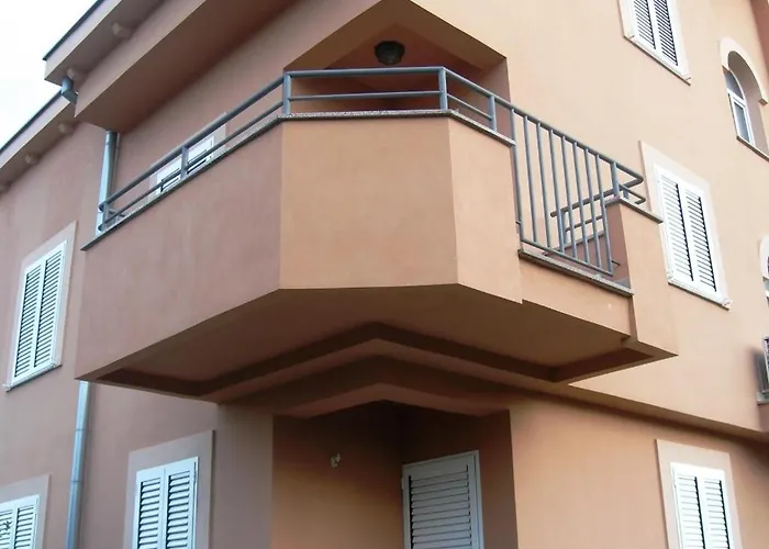 In With Balcony, Air Conditioning, Wifi Sukošan