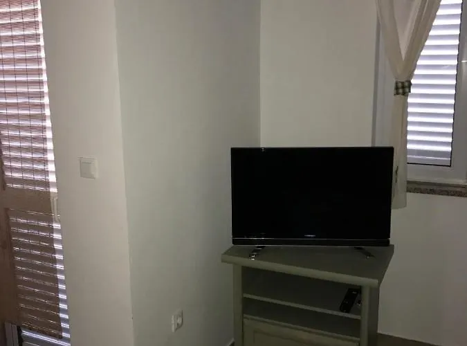 Apartman In With Balcony, Air Conditioning, Wifi