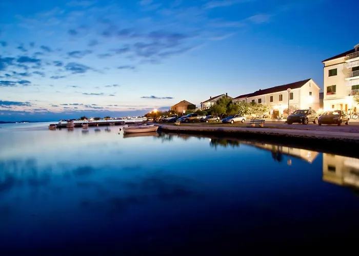 In With Balcony, Air Conditioning, Wifi Sukošan
